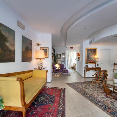 Hotel Bernardino Lucca Kültér fotó