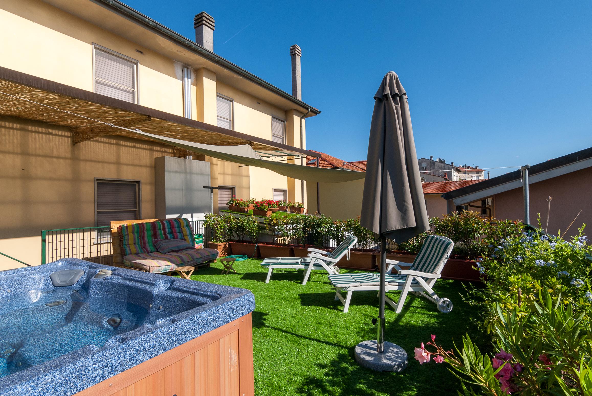 Hotel Bernardino Lucca Kültér fotó