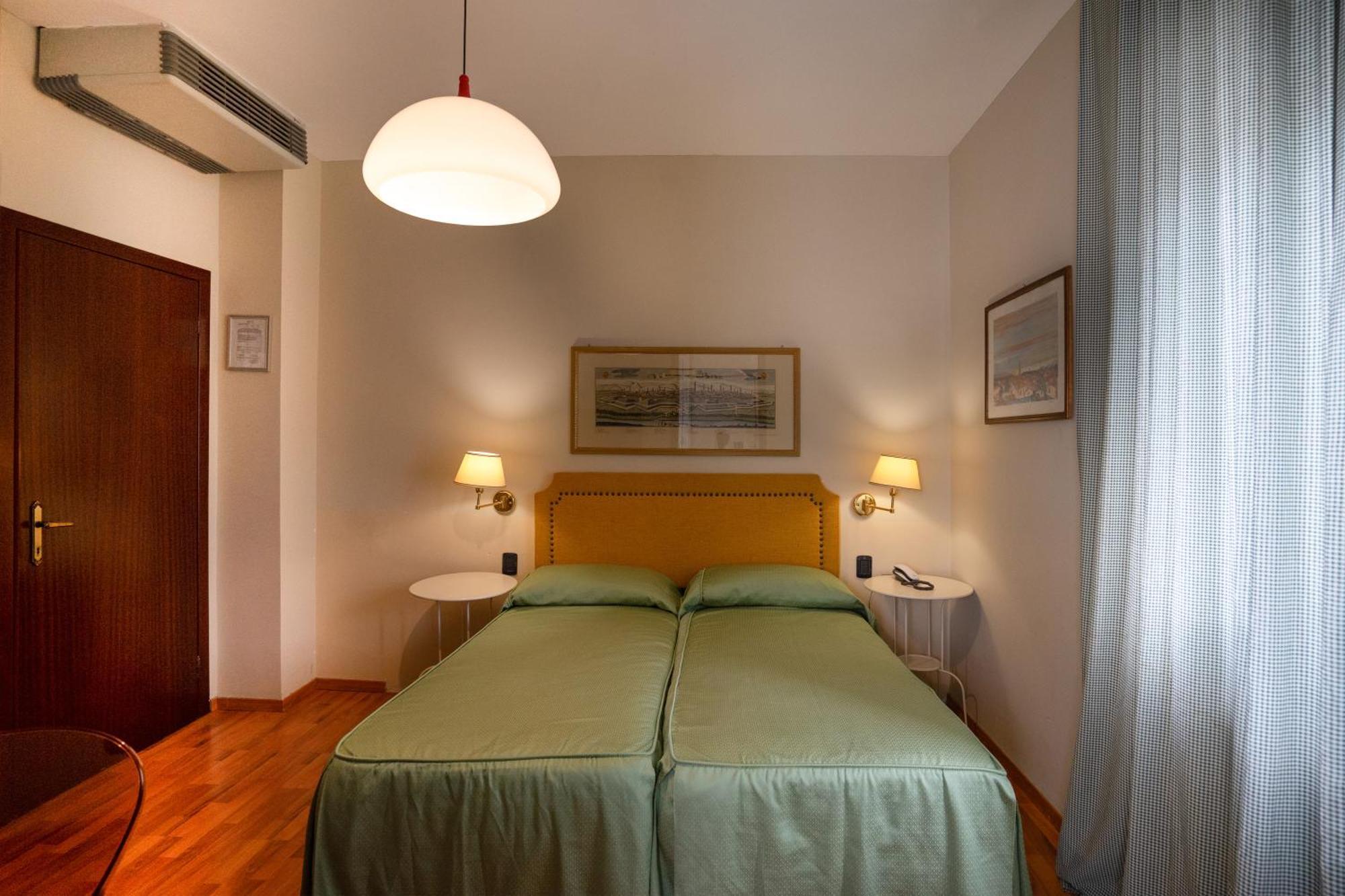 Hotel Bernardino Lucca Kültér fotó