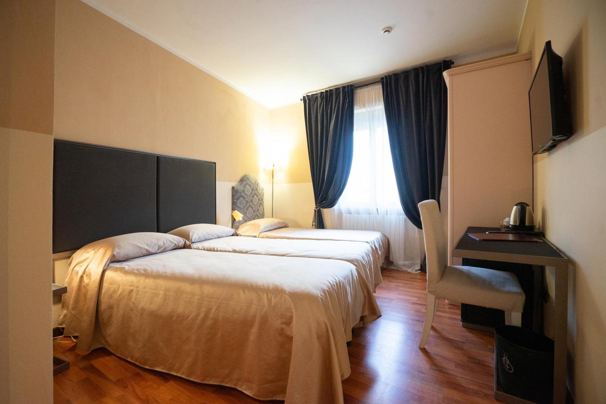 Hotel Bernardino Lucca Kültér fotó