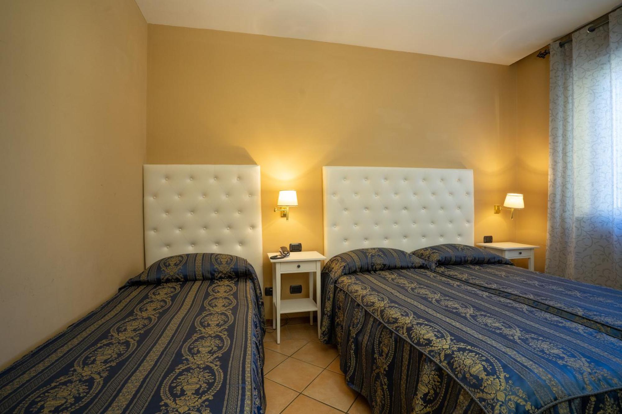 Hotel Bernardino Lucca Kültér fotó