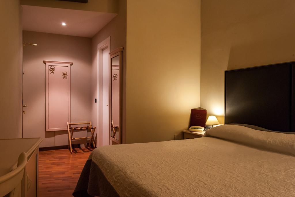 Hotel Bernardino Lucca Kültér fotó